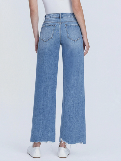 High Rise Clean Cut Hem W Destruction Wide Jeans